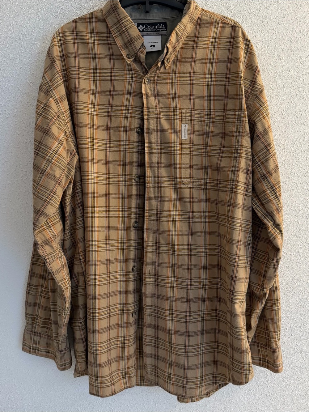 Columbia Men's Beige Plaid Button-Up Shirt